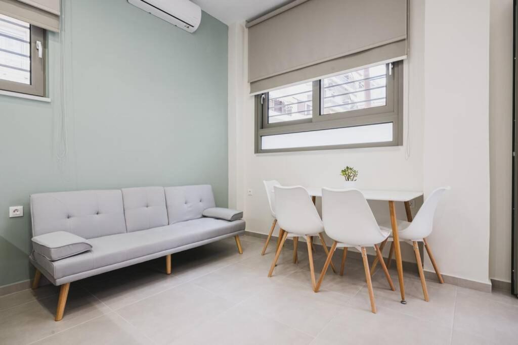 Peris 2 - Central Apt Near Old Town - Ac, Washer Chrissi Akti Chania Exterior foto
